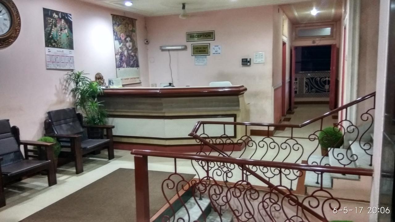 Hotel Varsa Dibrugarh Bagian luar foto