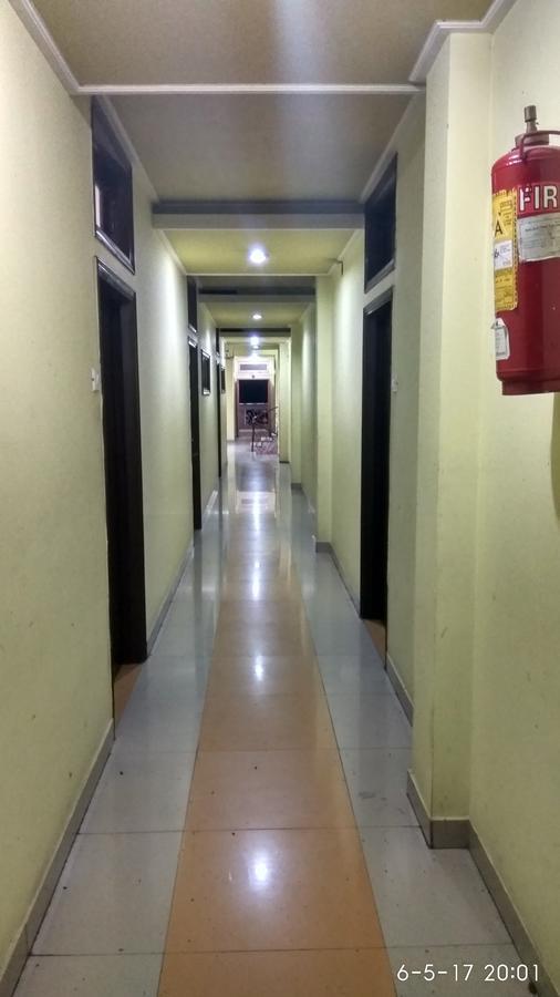 Hotel Varsa Dibrugarh Bagian luar foto